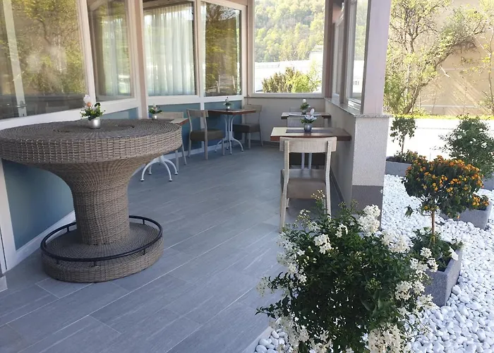 Niki Πανσιόν 3*